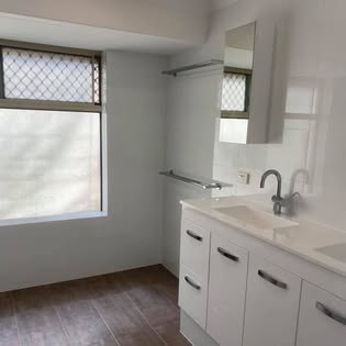 Custom vanity mirror